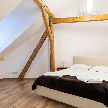 Casa Postavarului 3* Brasov