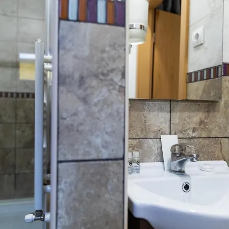 Casa Postavarului 3*