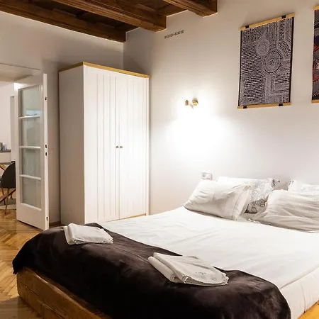 Casa Postavarului 3*