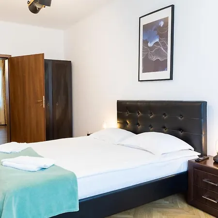 Casa Postavarului 3*