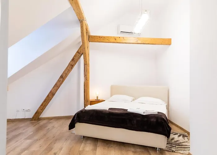 Гостьовий будинок Casa Postavarului 3*