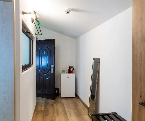 Гостьовий будинок Casa Postavarului 3*