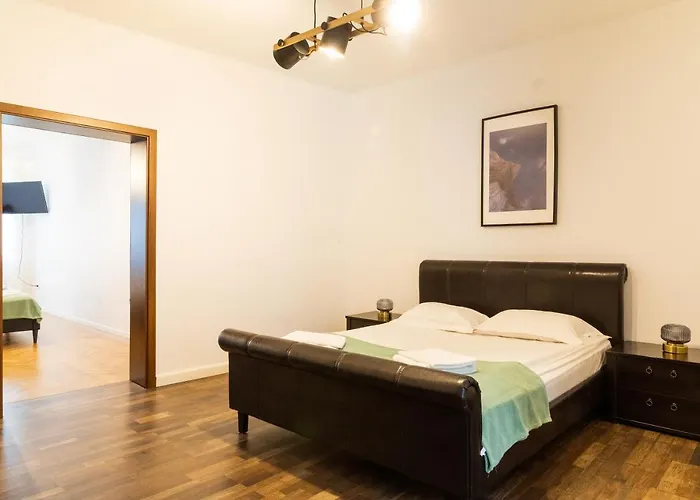 Casa Postavarului Гостьовий будинок 3*