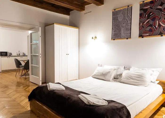 Casa Postavarului 3*